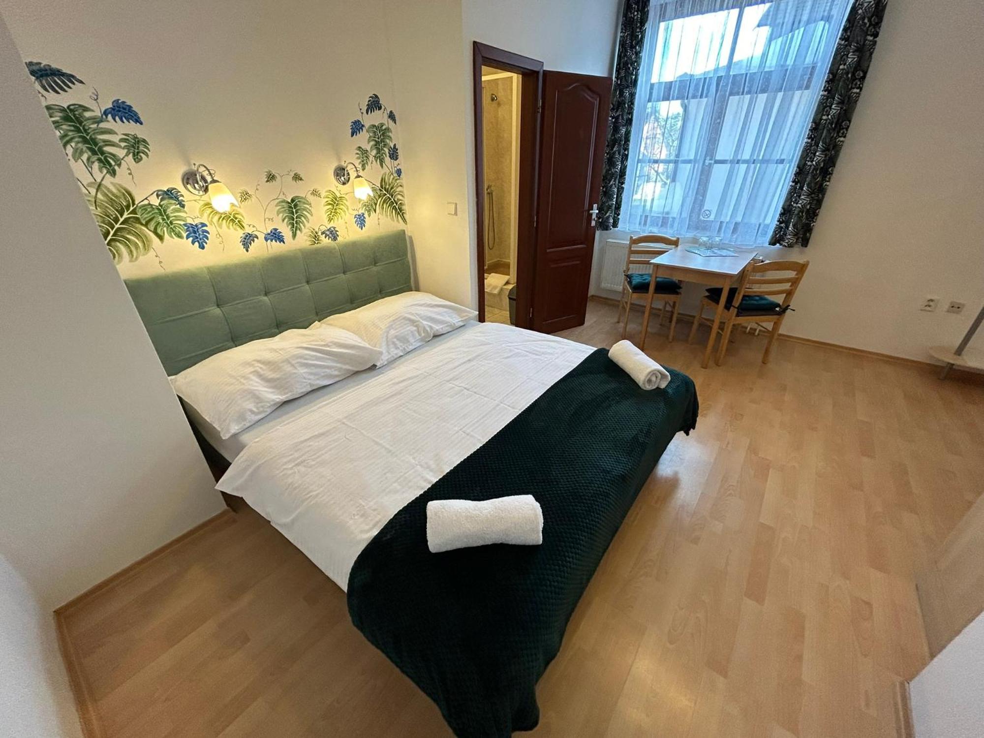 Penzion Majak Dublovice エクステリア 写真